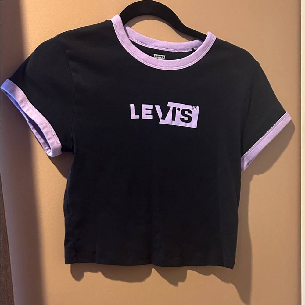 Levi's Black and Purple Crop T-shirt Size L